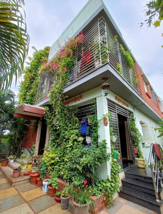 Mango Tree Homestay Хампи Экстерьер фото