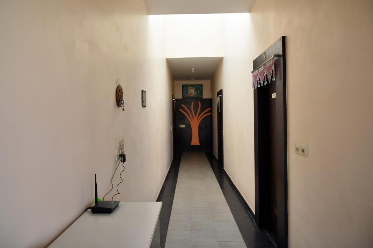 Mango Tree Homestay Хампи Экстерьер фото